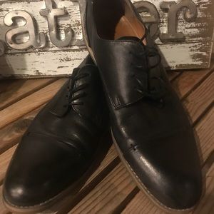 Men’s ALDO lace up round toe Oxford